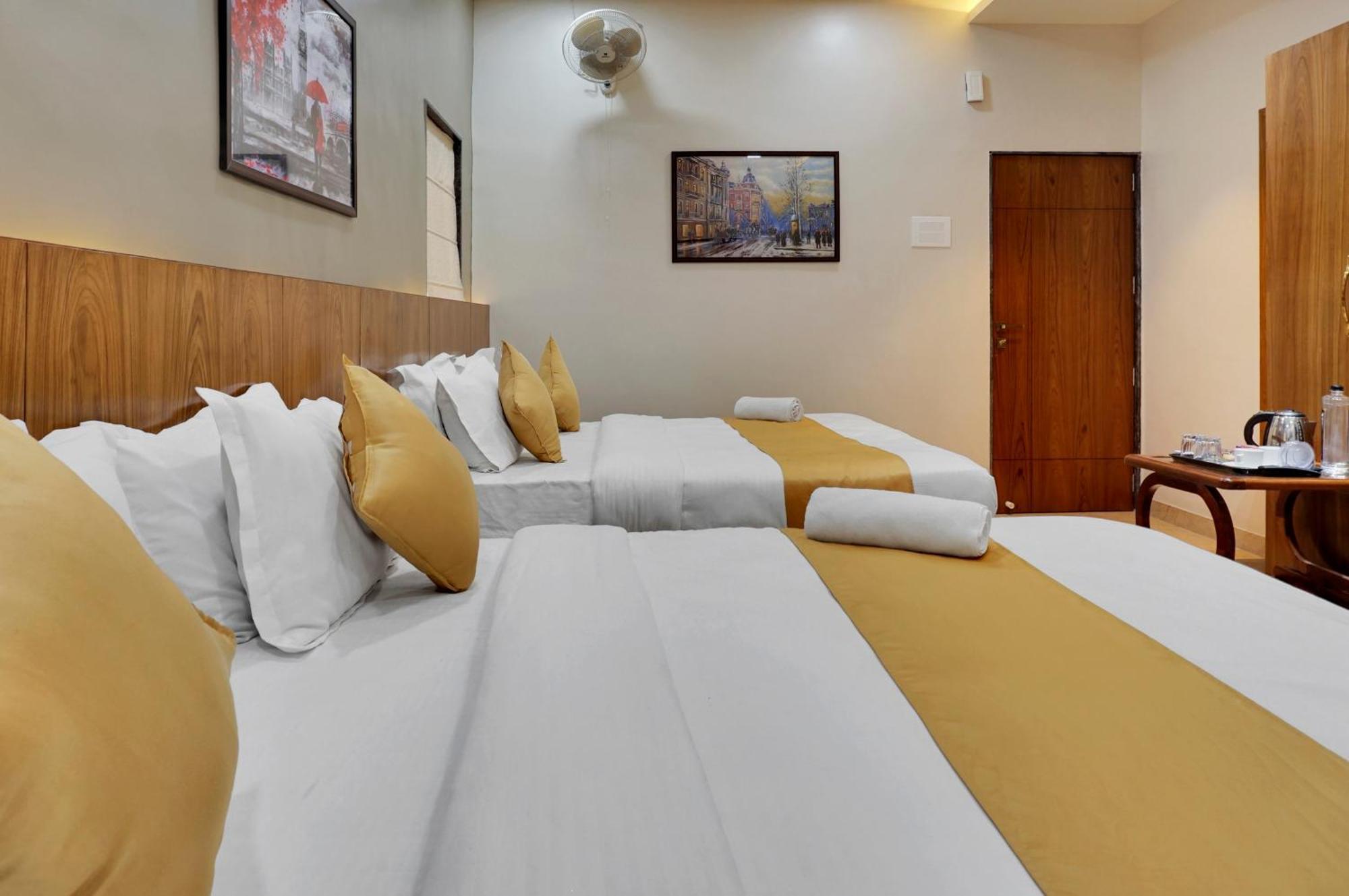 Hotel Sayba Executive Pune Luaran gambar