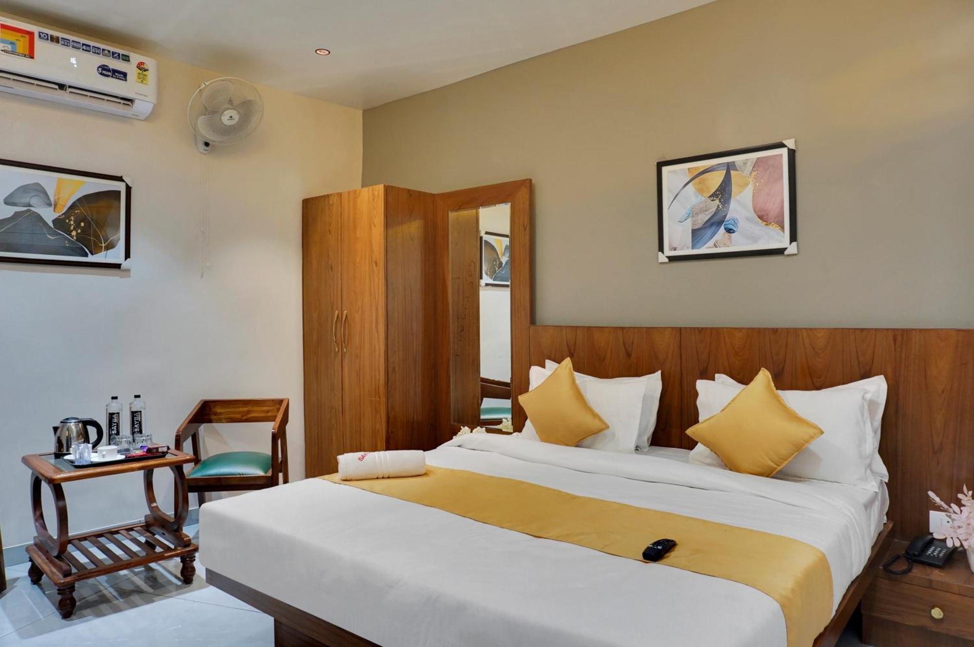 Hotel Sayba Executive Pune Luaran gambar